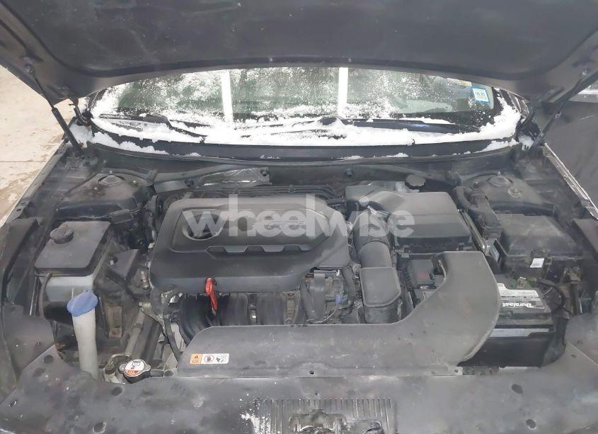 Photo 10 of 2016 Hyundai Sonata SE (VIN 5NPE24AF4GH374845)