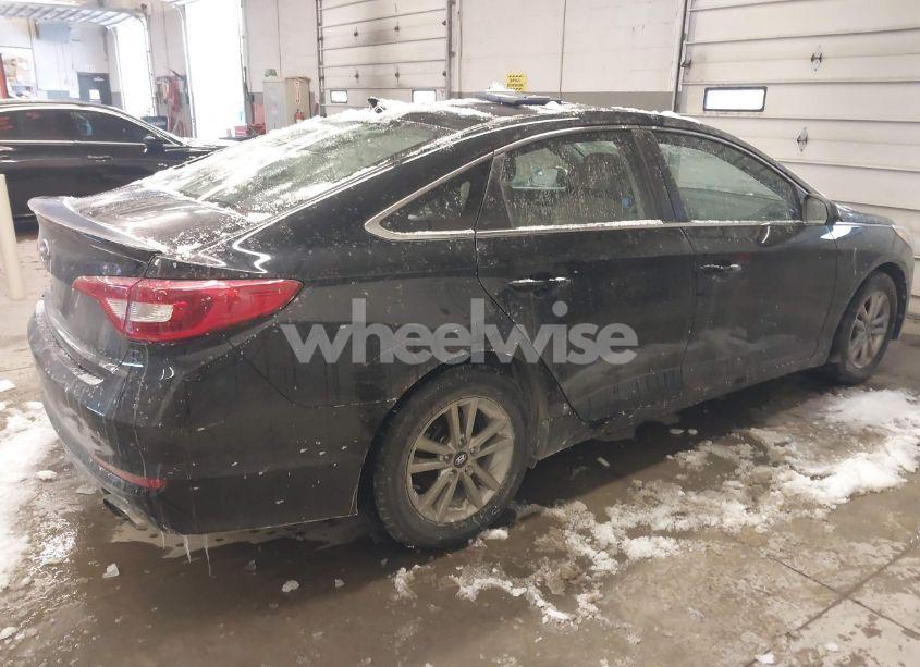 Photo 4 of 2016 Hyundai Sonata SE (VIN 5NPE24AF4GH374845)
