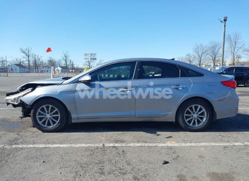 Photo 14 of 2016 Hyundai Sonata SE (VIN 5NPE24AF4GH407925)
