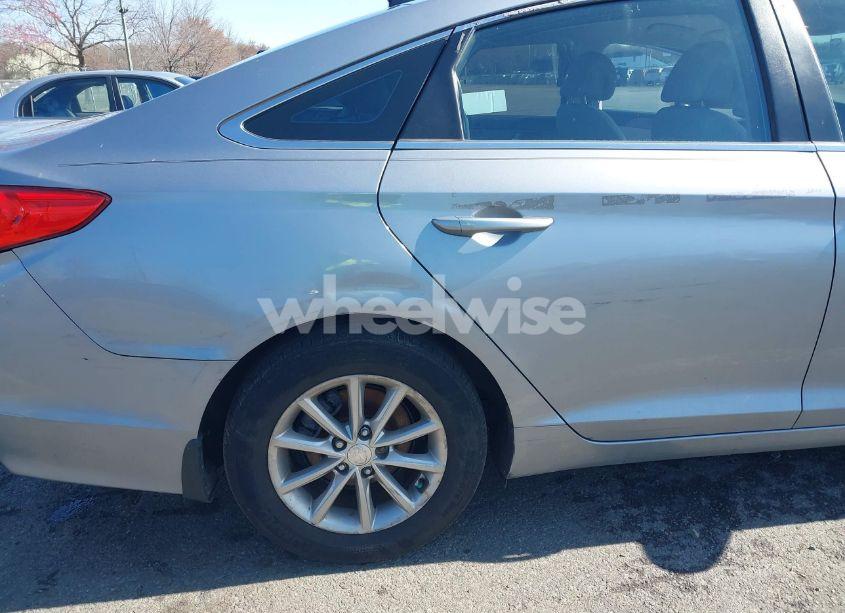 Photo 18 of 2016 Hyundai Sonata SE (VIN 5NPE24AF4GH407925)