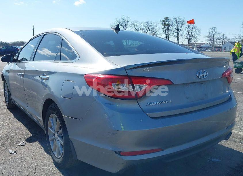 Photo 3 of 2016 Hyundai Sonata SE (VIN 5NPE24AF4GH407925)