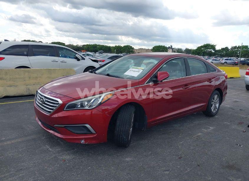 Photo 2 of 2016 Hyundai Sonata SE (VIN 5NPE24AF4GH426684)