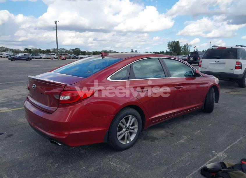 Photo 4 of 2016 Hyundai Sonata SE (VIN 5NPE24AF4GH426684)