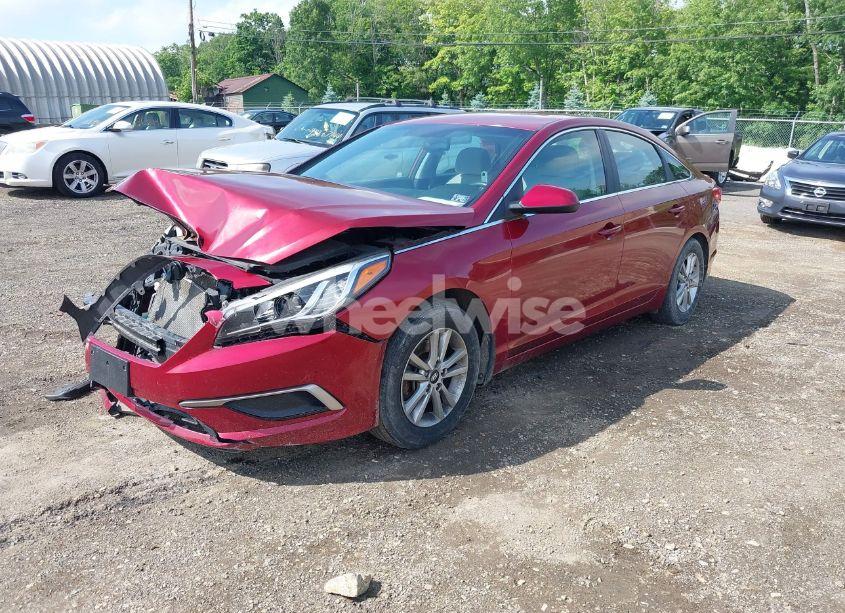 Photo 2 of 2016 Hyundai Sonata SE (VIN 5NPE24AF4GH433425)