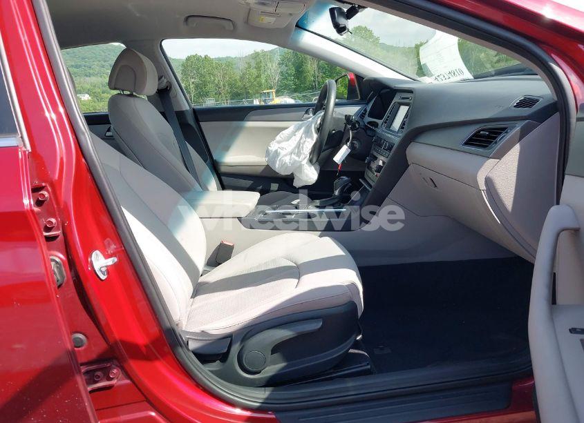 Photo 5 of 2016 Hyundai Sonata SE (VIN 5NPE24AF4GH433425)