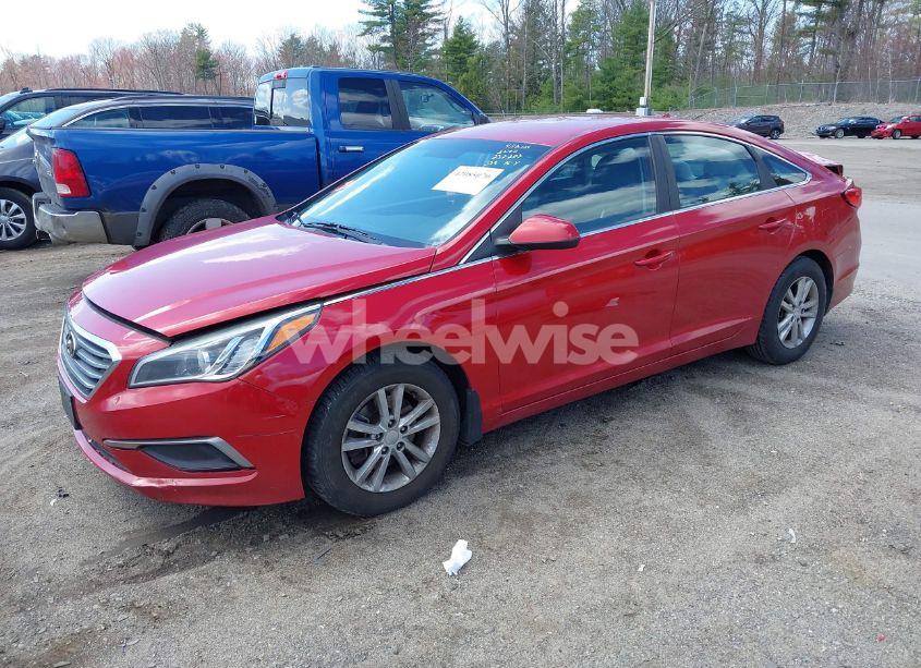 Photo 2 of 2017 Hyundai Sonata SE (VIN 5NPE24AF4HH442692)