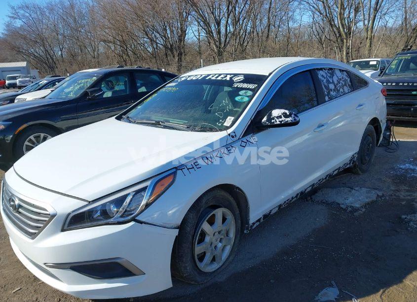 Photo 6 of 2017 Hyundai Sonata SE (VIN 5NPE24AF4HH460013)