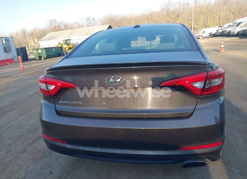 Photo 16 of 2017 Hyundai Sonata SE (VIN 5NPE24AF4HH482870)