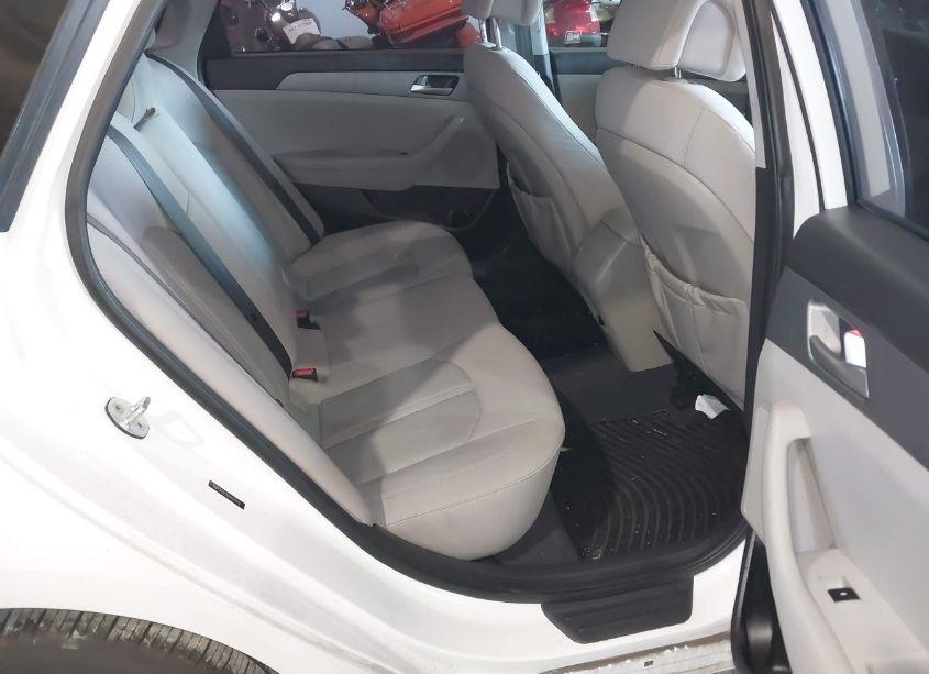 Photo 8 of 2017 Hyundai Sonata SE (VIN 5NPE24AF4HH487079)