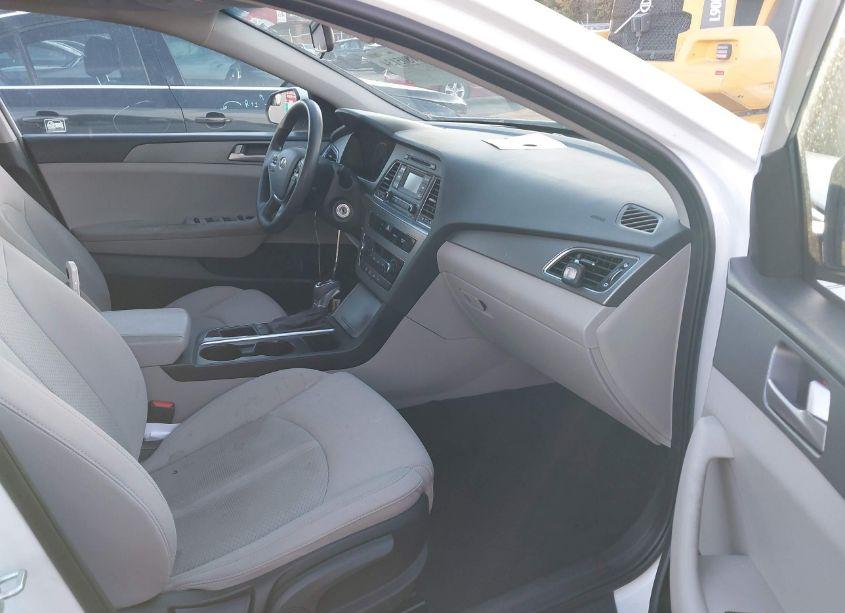 Photo 5 of 2017 Hyundai Sonata (VIN 5NPE24AF4HH488281)