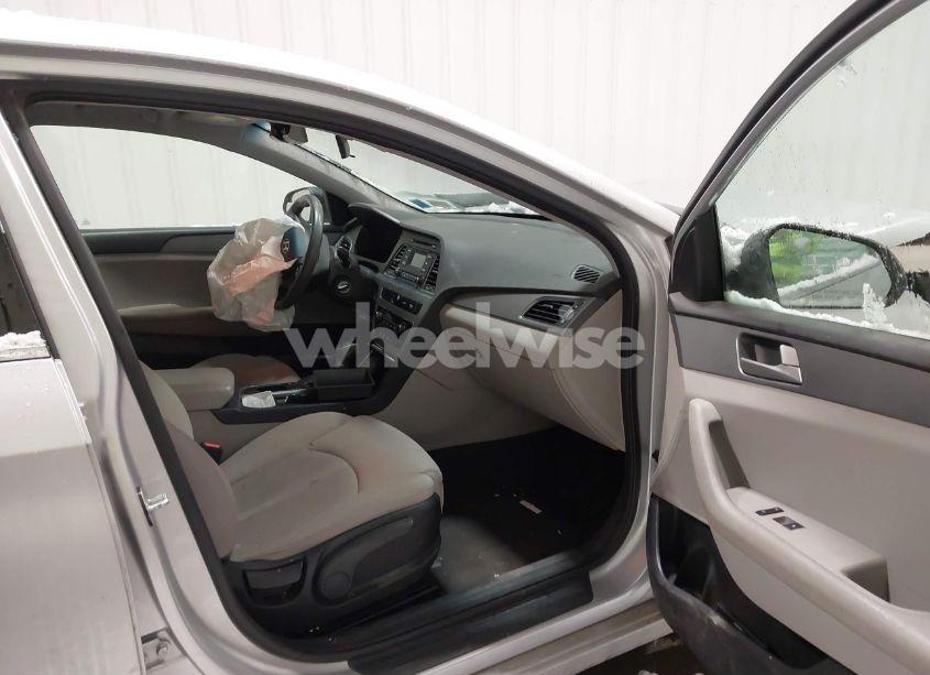 Photo 5 of 2017 Hyundai Sonata (VIN 5NPE24AF4HH491939)