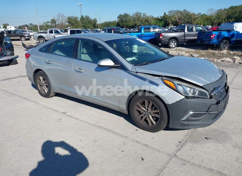 2017 Hyundai Sonata (VIN 5NPE24AF4HH492878) main photo
