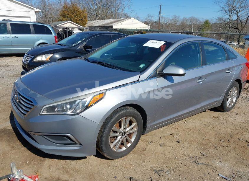 Photo 2 of 2017 Hyundai Sonata (VIN 5NPE24AF4HH493772)
