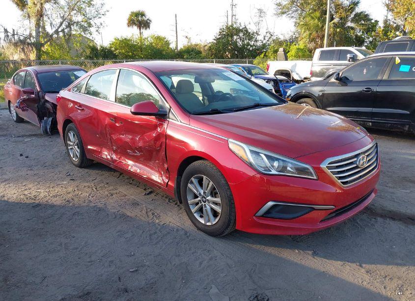 2017 Hyundai Sonata SE (VIN 5NPE24AF4HH538127) main photo