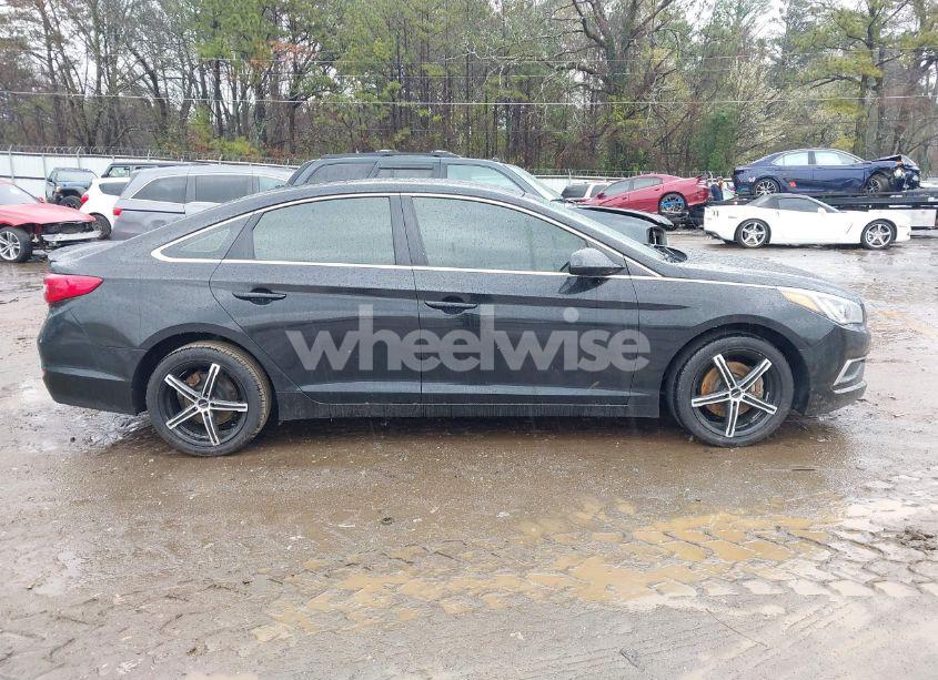 Photo 13 of 2017 Hyundai Sonata SE (VIN 5NPE24AF4HH552349)