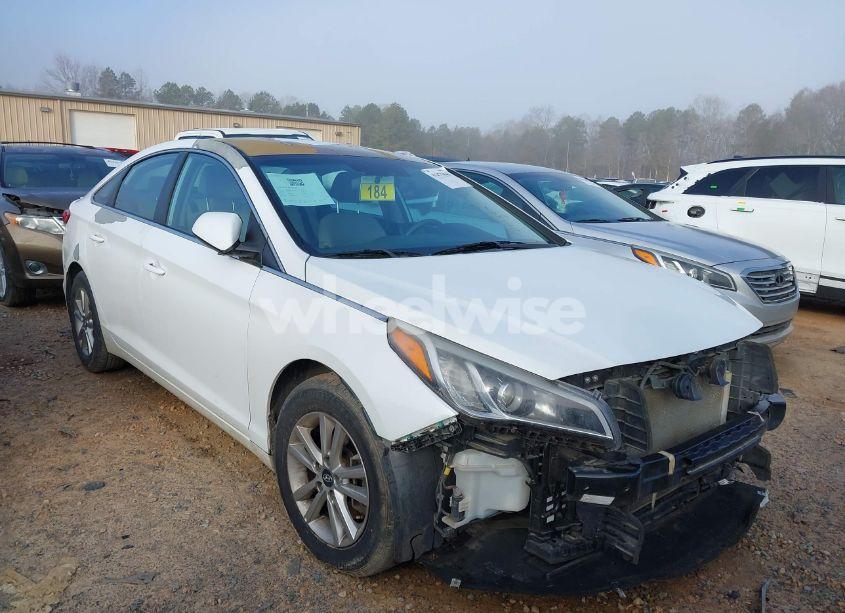 2017 Hyundai Sonata (VIN 5NPE24AF4HH561102) main photo