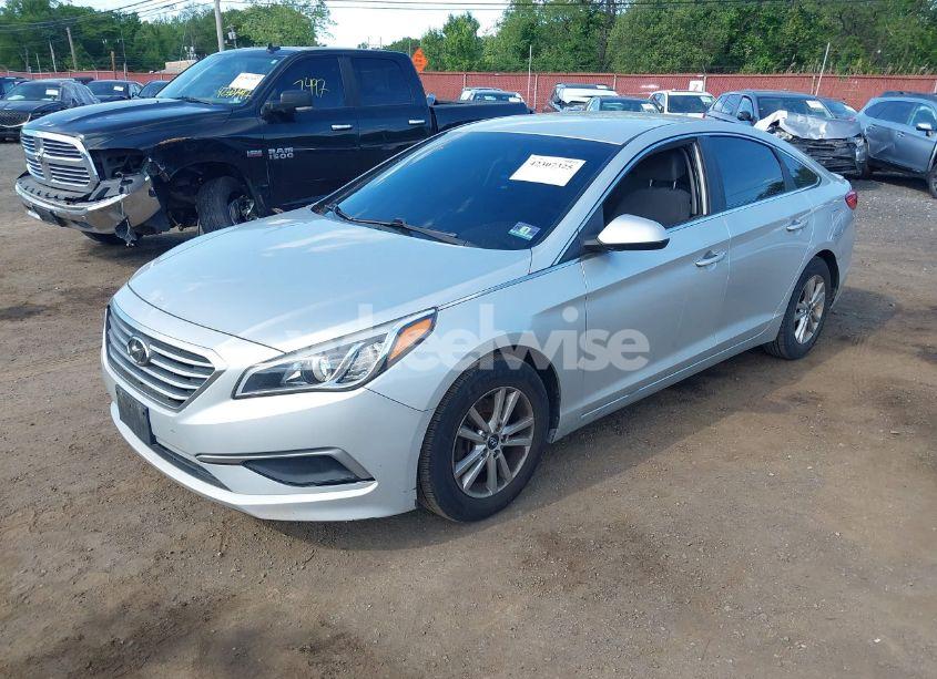 Photo 6 of 2017 Hyundai Sonata (VIN 5NPE24AF4HH563397)
