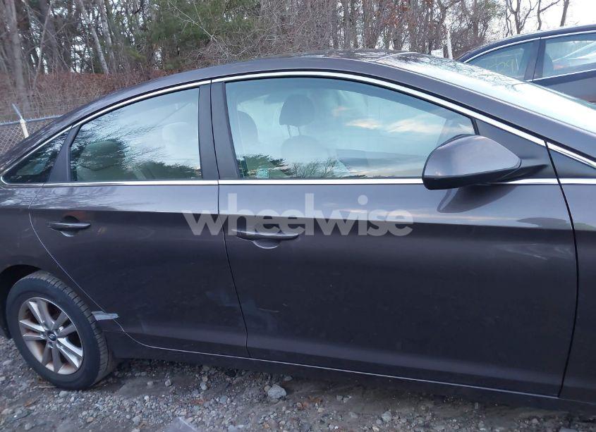 Photo 13 of 2017 Hyundai Sonata SE (VIN 5NPE24AF4HH563559)