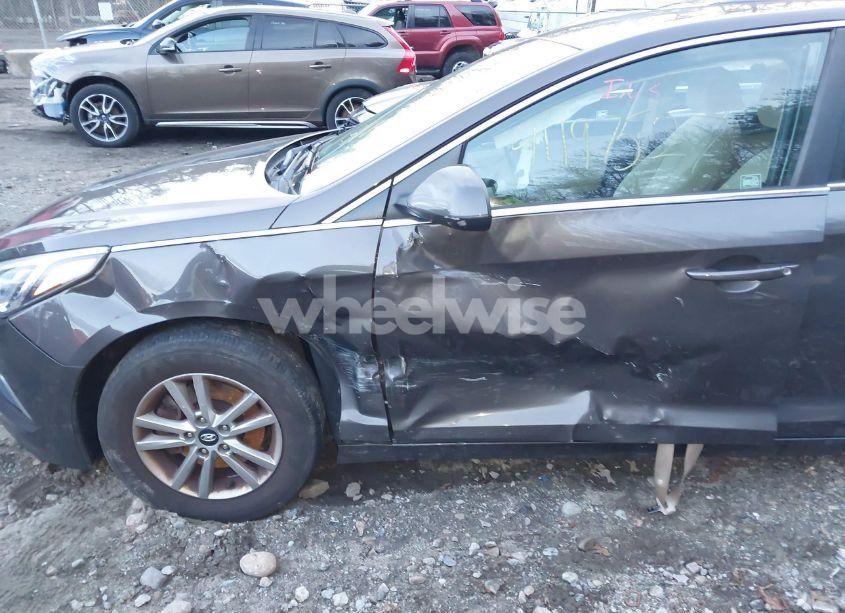 Photo 6 of 2017 Hyundai Sonata SE (VIN 5NPE24AF4HH563559)