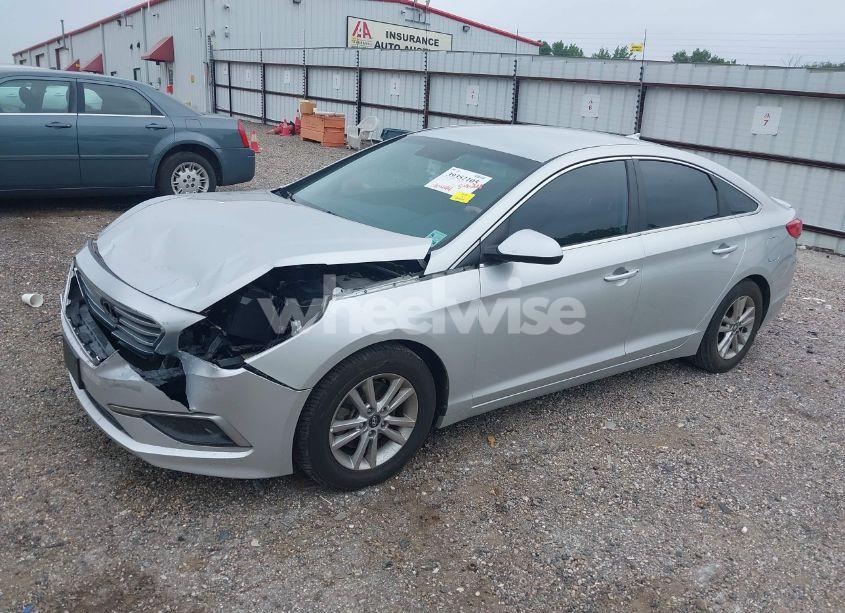 Photo 2 of 2017 Hyundai Sonata (VIN 5NPE24AF4HH564632)