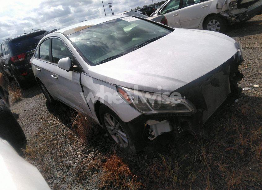2017 Hyundai Sonata SE (VIN 5NPE24AF4HH566171) main photo