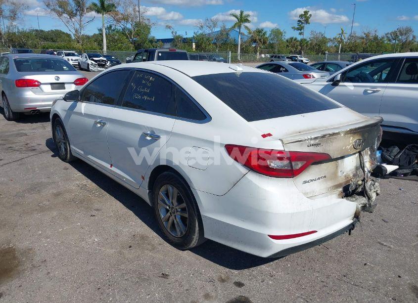 Photo 3 of 2017 Hyundai Sonata SE (VIN 5NPE24AF4HH568809)