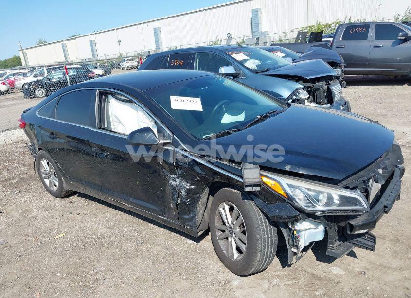 2017 Hyundai Sonata (VIN 5NPE24AF4HH570219) main photo