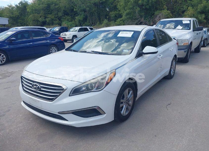 Photo 2 of 2017 Hyundai Sonata (VIN 5NPE24AF4HH570611)
