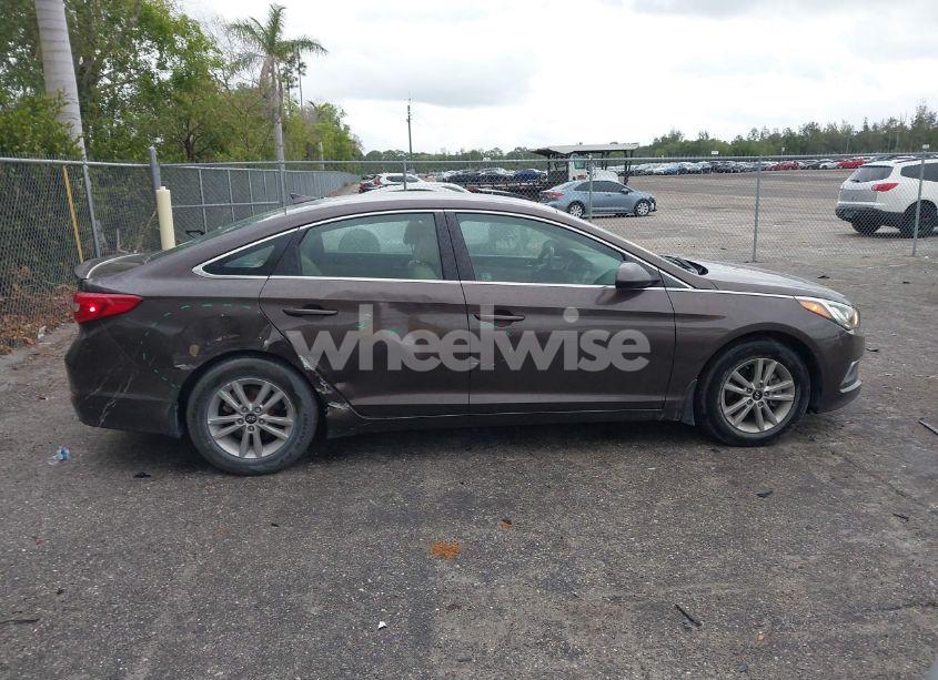 Photo 13 of 2017 Hyundai Sonata SE (VIN 5NPE24AF4HH591619)