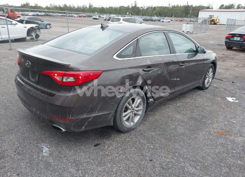 Photo 4 of 2017 Hyundai Sonata SE (VIN 5NPE24AF4HH591619)