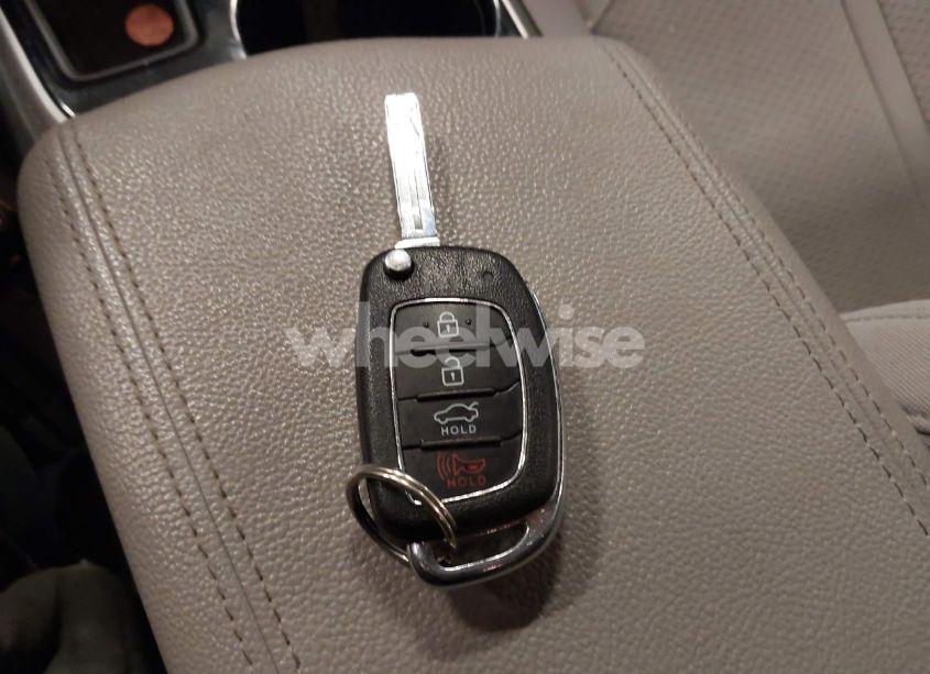 Photo 11 of 2018 Hyundai Sonata SE (VIN 5NPE24AF4JH602107)