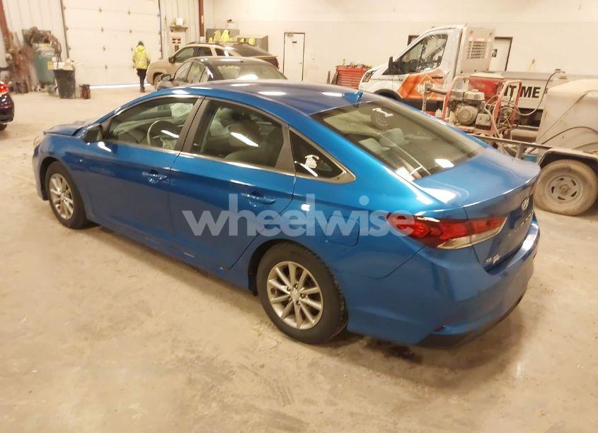 Photo 3 of 2018 Hyundai Sonata SE (VIN 5NPE24AF4JH602107)