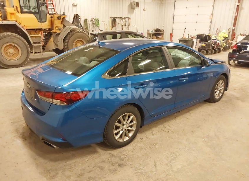 Photo 4 of 2018 Hyundai Sonata SE (VIN 5NPE24AF4JH602107)