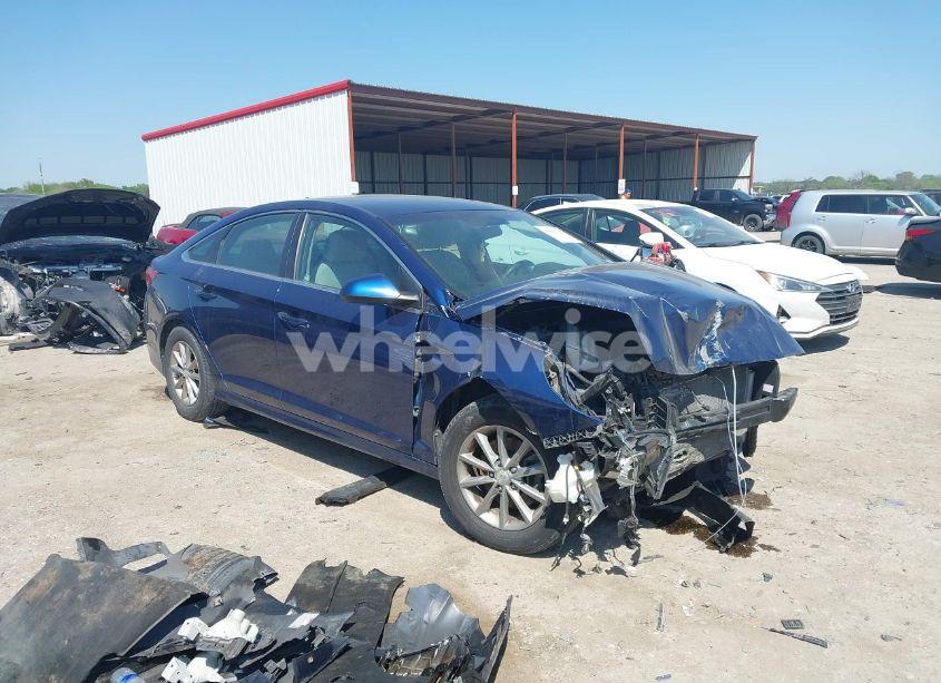 2018 Hyundai Sonata SE (VIN 5NPE24AF4JH614399) main photo