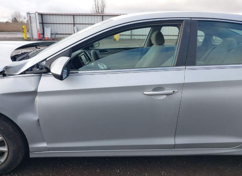 Photo 15 of 2018 Hyundai Sonata SE (VIN 5NPE24AF4JH625306)