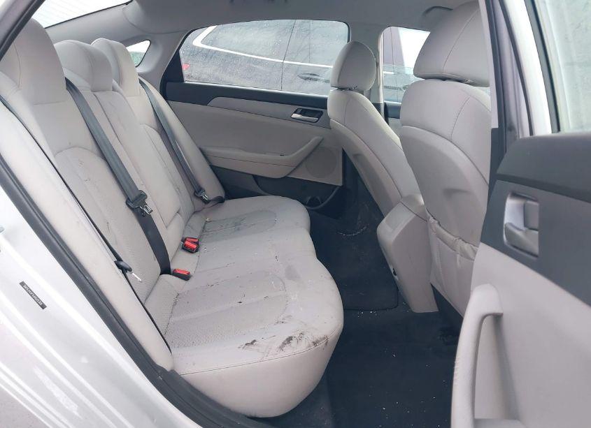 Photo 8 of 2018 Hyundai Sonata SE (VIN 5NPE24AF4JH625306)