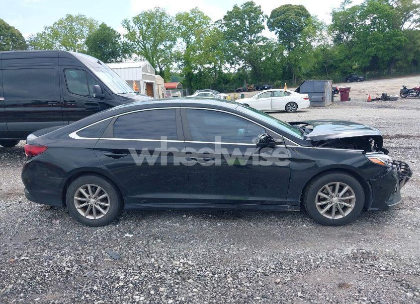 Photo 13 of 2018 Hyundai Sonata SE (VIN 5NPE24AF4JH640839)