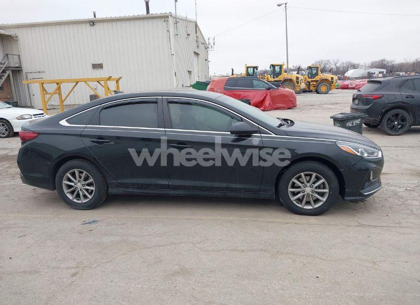 Photo 12 of 2018 Hyundai Sonata SE (VIN 5NPE24AF4JH648181)