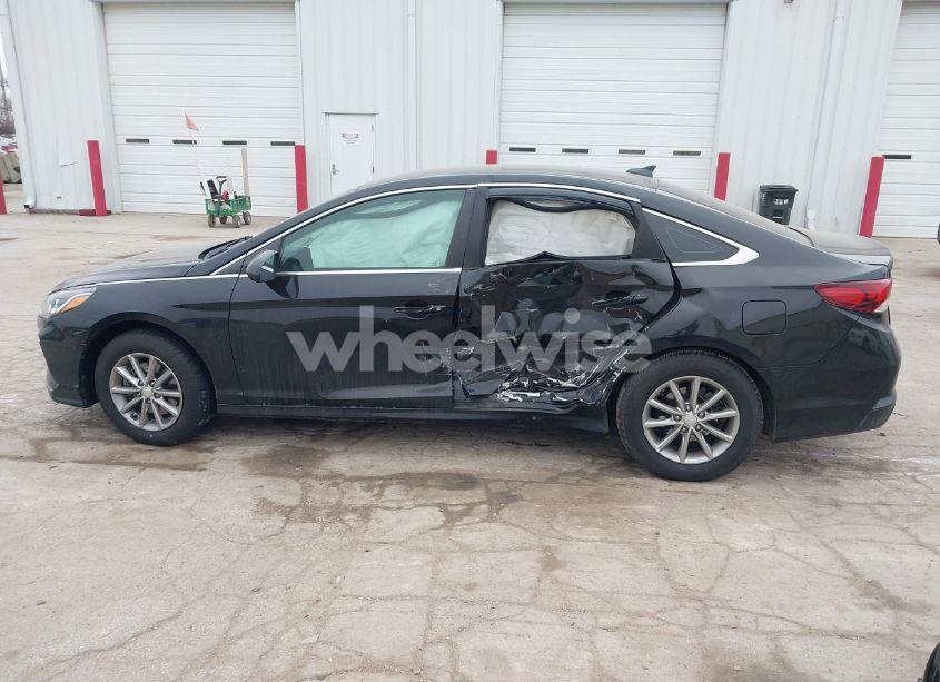 Photo 13 of 2018 Hyundai Sonata SE (VIN 5NPE24AF4JH648181)