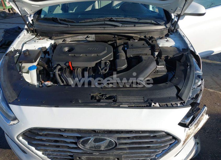 Photo 10 of 2018 Hyundai Sonata SE (VIN 5NPE24AF4JH662386)