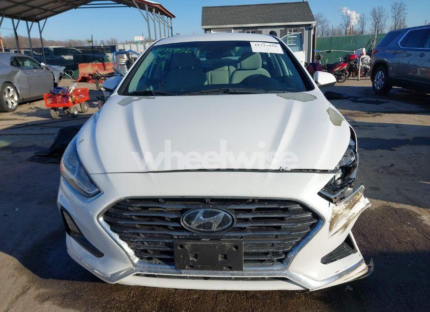 Photo 12 of 2018 Hyundai Sonata SE (VIN 5NPE24AF4JH662386)