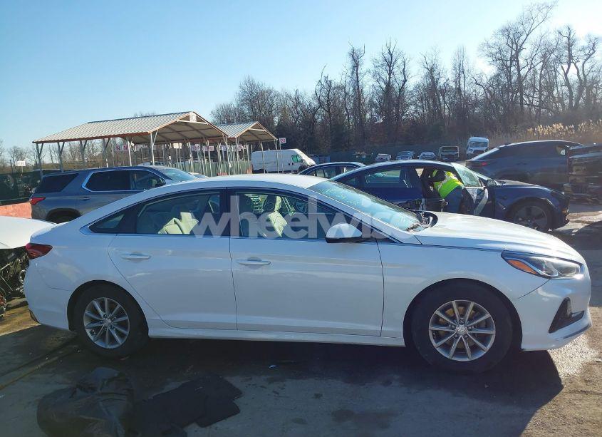 Photo 13 of 2018 Hyundai Sonata SE (VIN 5NPE24AF4JH662386)