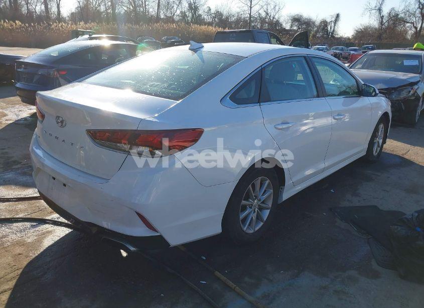 Photo 4 of 2018 Hyundai Sonata SE (VIN 5NPE24AF4JH662386)