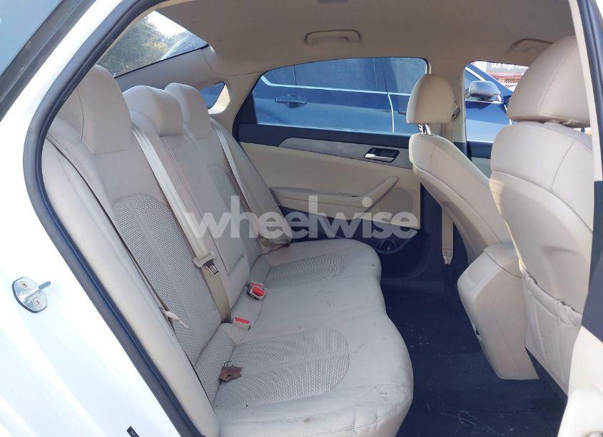 Photo 8 of 2018 Hyundai Sonata SE (VIN 5NPE24AF4JH663912)