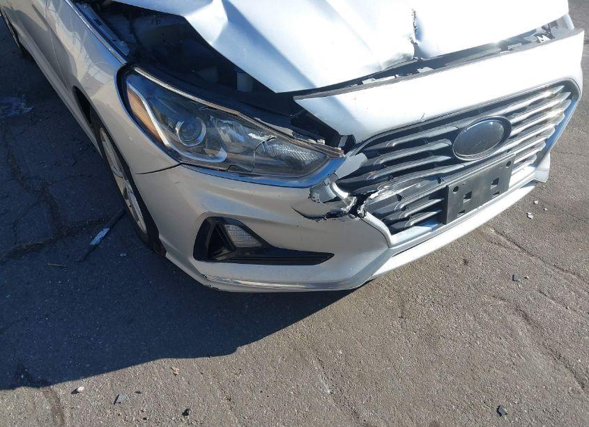 Photo 6 of 2018 Hyundai Sonata SE (VIN 5NPE24AF4JH673372)