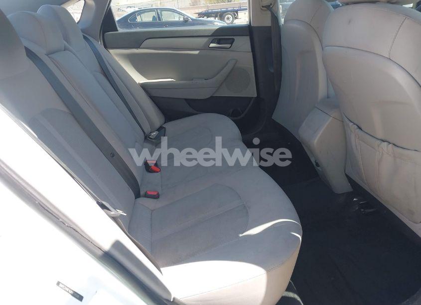 Photo 8 of 2018 Hyundai Sonata SE (VIN 5NPE24AF4JH674506)