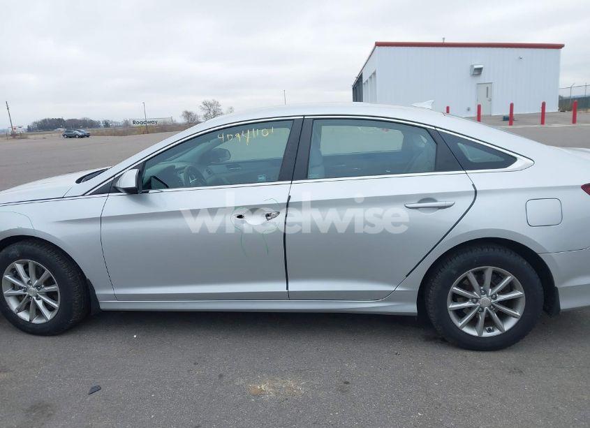 Photo 15 of 2018 Hyundai Sonata SE (VIN 5NPE24AF4JH681259)