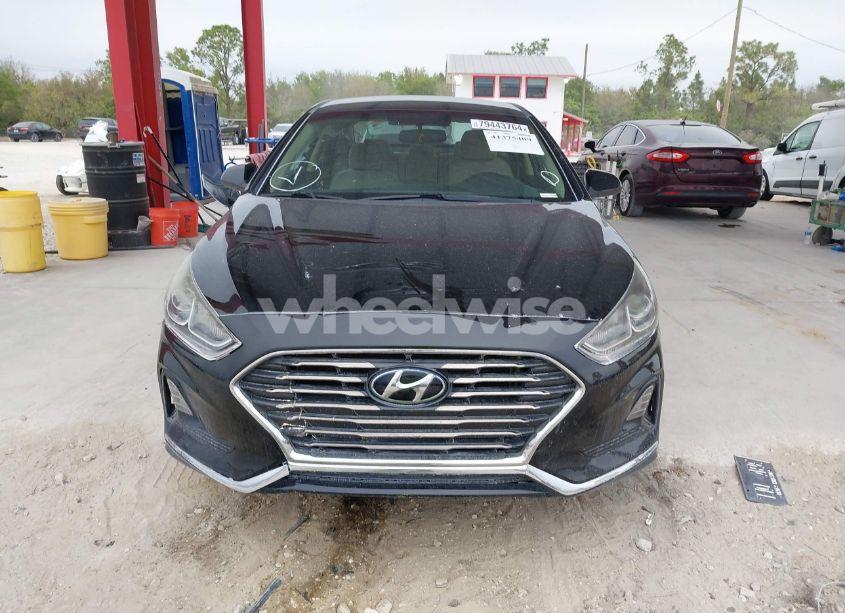 Photo 12 of 2018 Hyundai Sonata SE (VIN 5NPE24AF4JH700246)