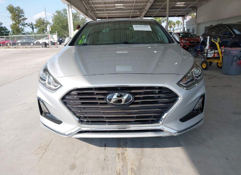 Photo 12 of 2019 Hyundai Sonata SE (VIN 5NPE24AF4KH729649)