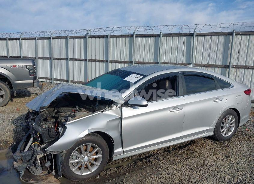 Photo 6 of 2019 Hyundai Sonata SE (VIN 5NPE24AF4KH766121)